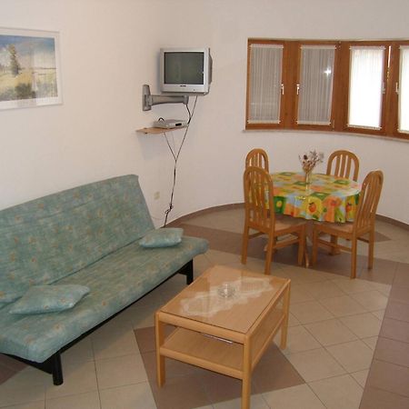 Lorena Apartments In Pula Luaran gambar