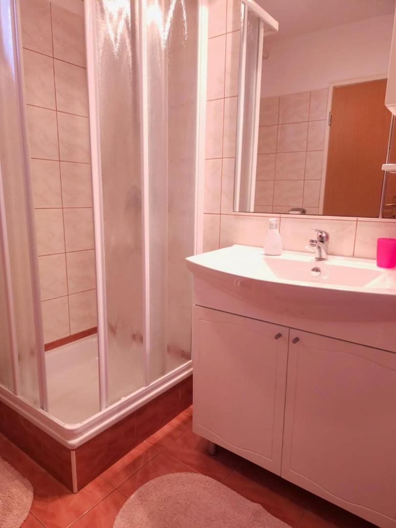 Lorena Apartments In Pula Luaran gambar