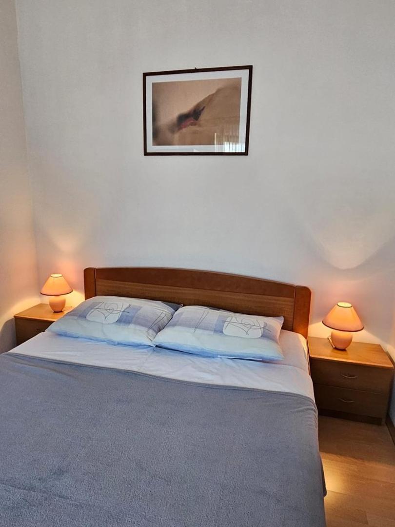 Lorena Apartments In Pula Luaran gambar