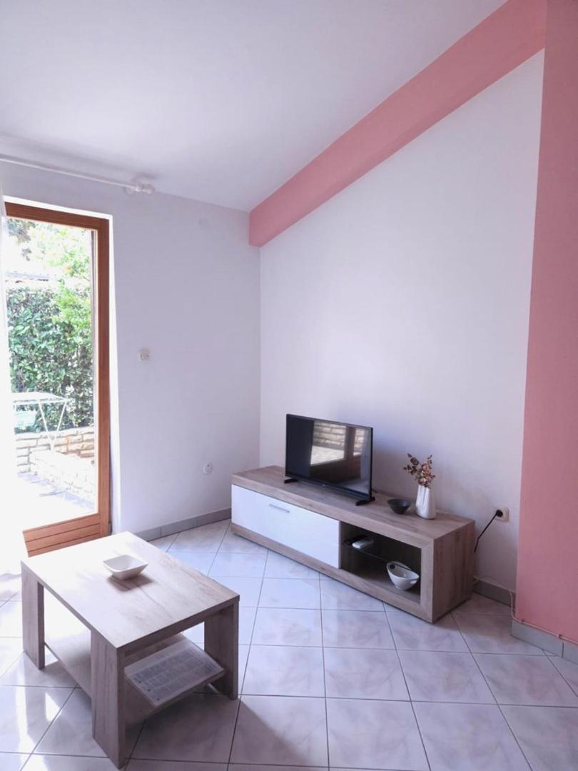 Lorena Apartments In Pula Luaran gambar