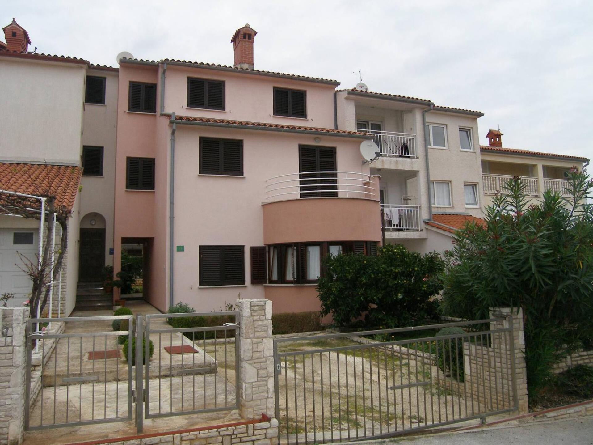 Lorena Apartments In Pula Luaran gambar